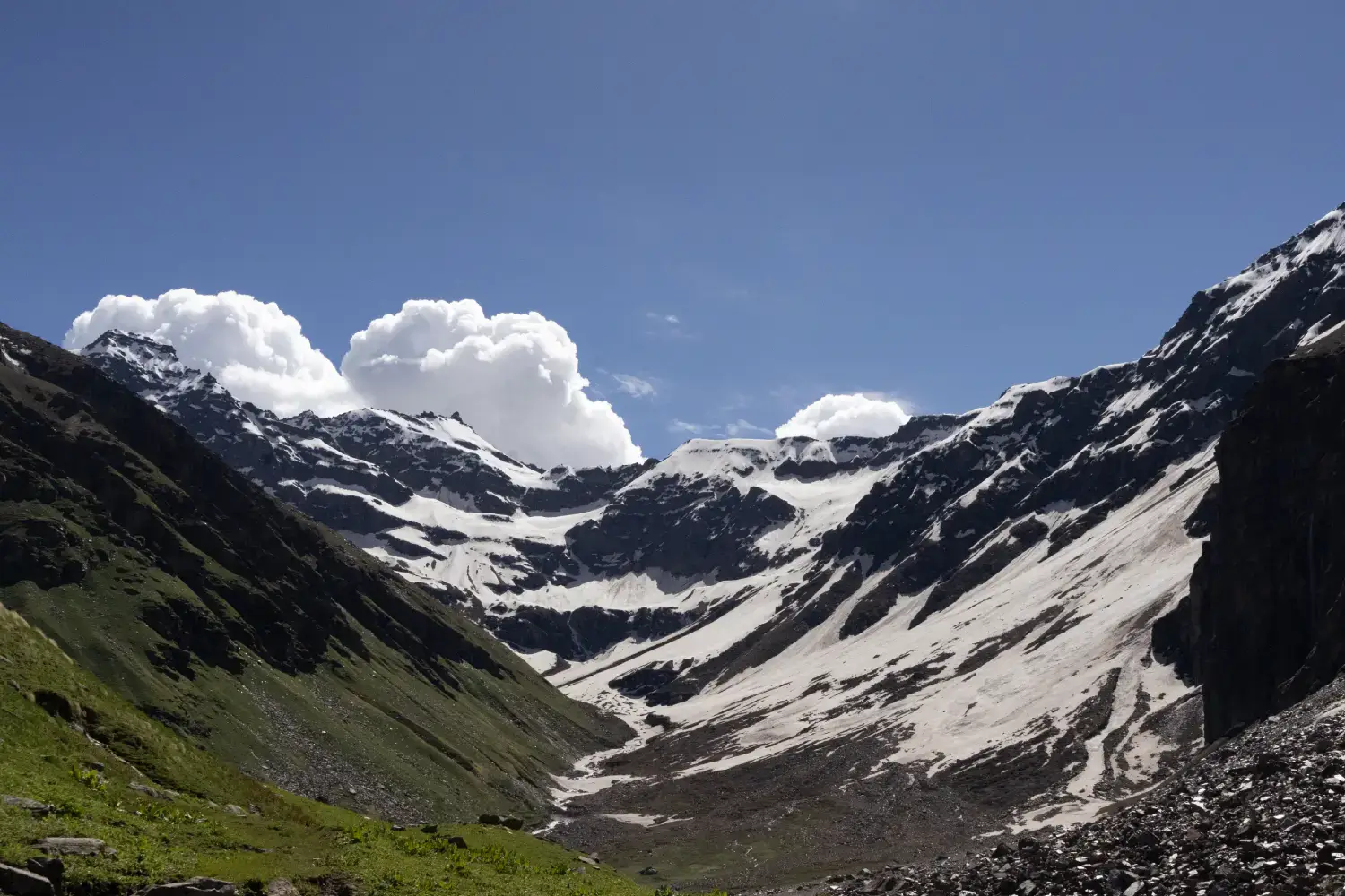 Buran Ghati Trek Himachal Pradesh- Best Trek for June Month