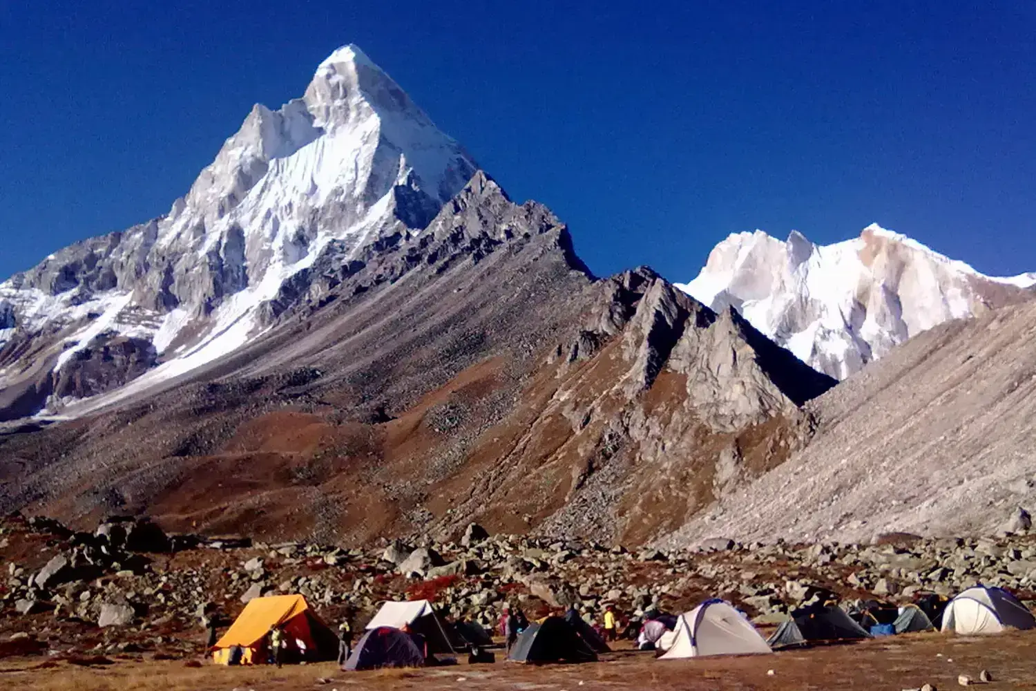 Gangotri Gaumukh Tapovan Trek in Uttarakhand